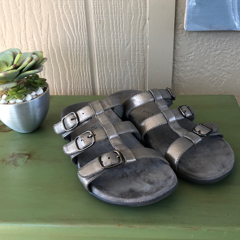 Vionic Silver Sandals Size 7